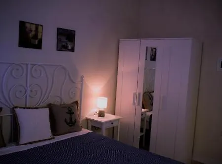 Delfini & Hotell 3*