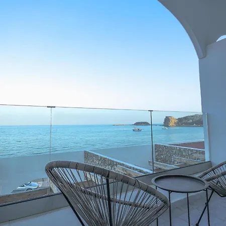 Hotell Delfini &